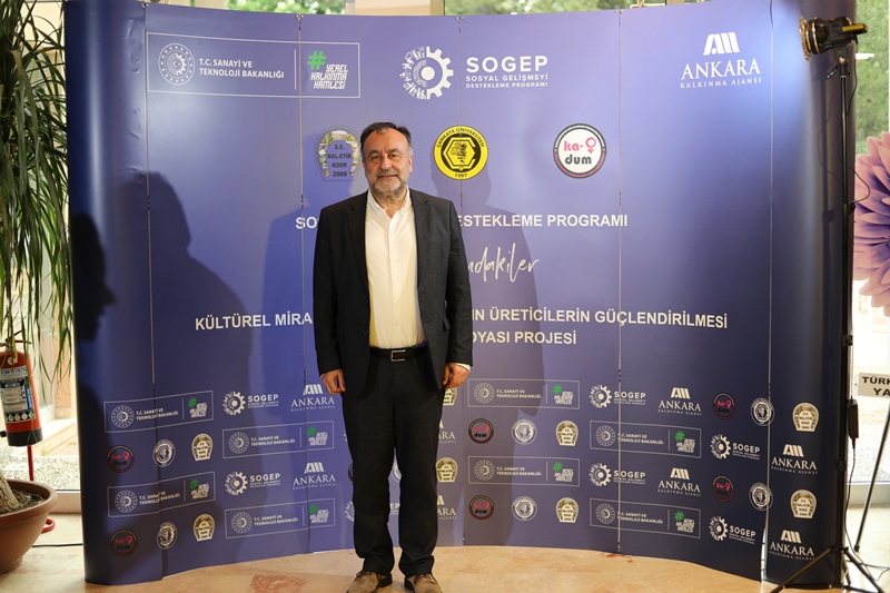 Kad�n Eme�i, Dijital Sanat Ve Foto�rafla Ölümsüzle�ti